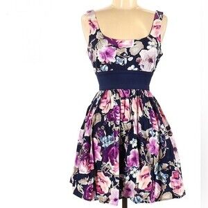Y2K banded waist scoop back floral dress size small